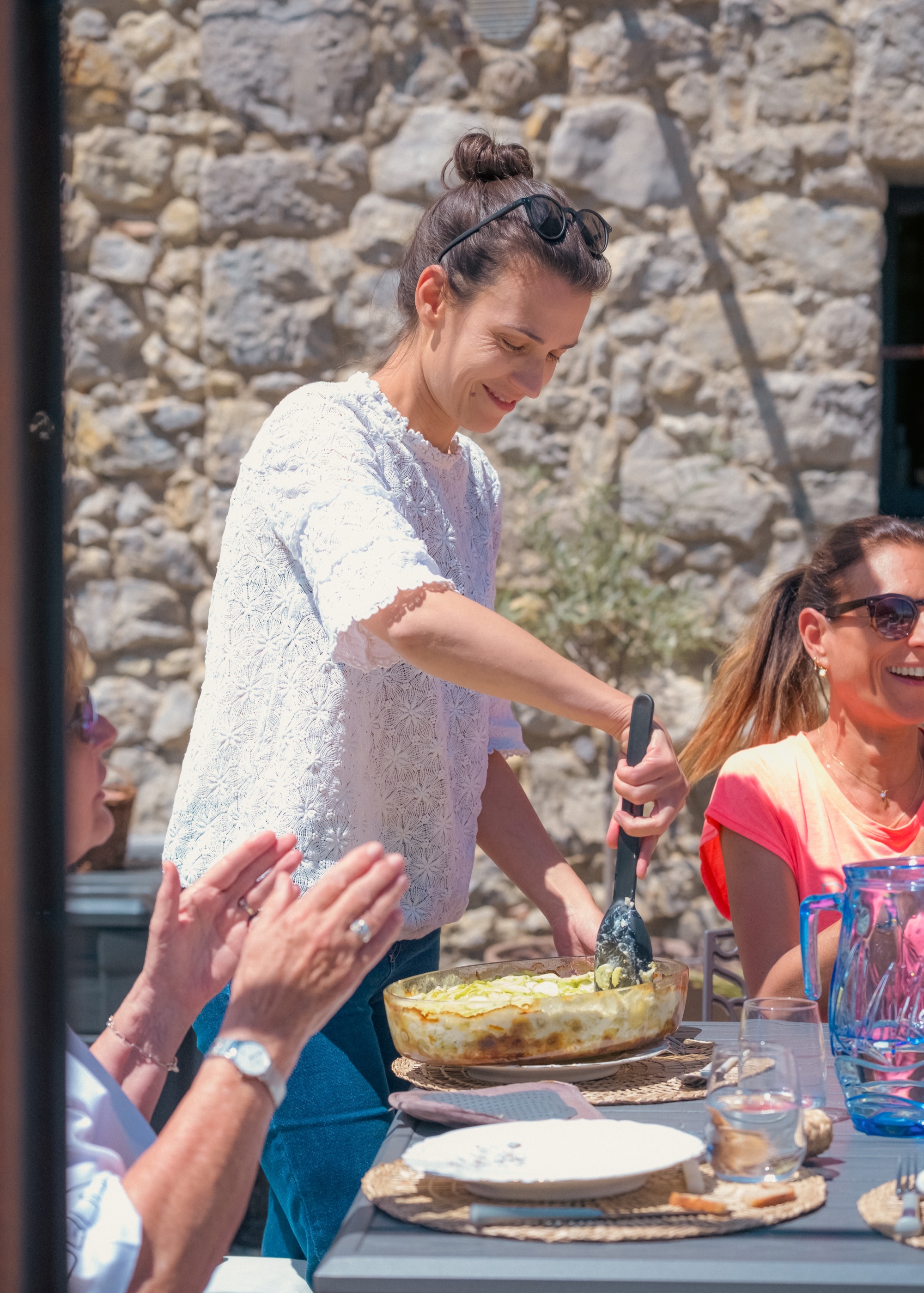 Repas partagé en extérieur